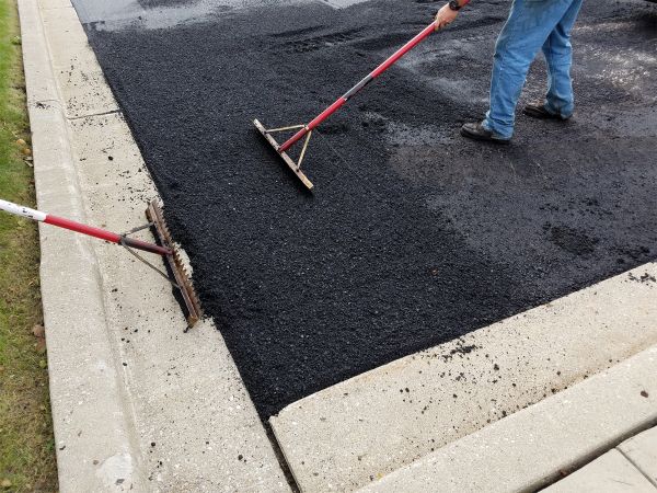 Asphalt Driveway Service in Matthews